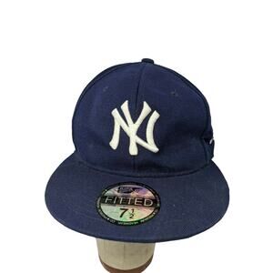 New Era Hat Cap New York Yankees MLB Size 7 1/2 Embroidered Logo Blue Baseball